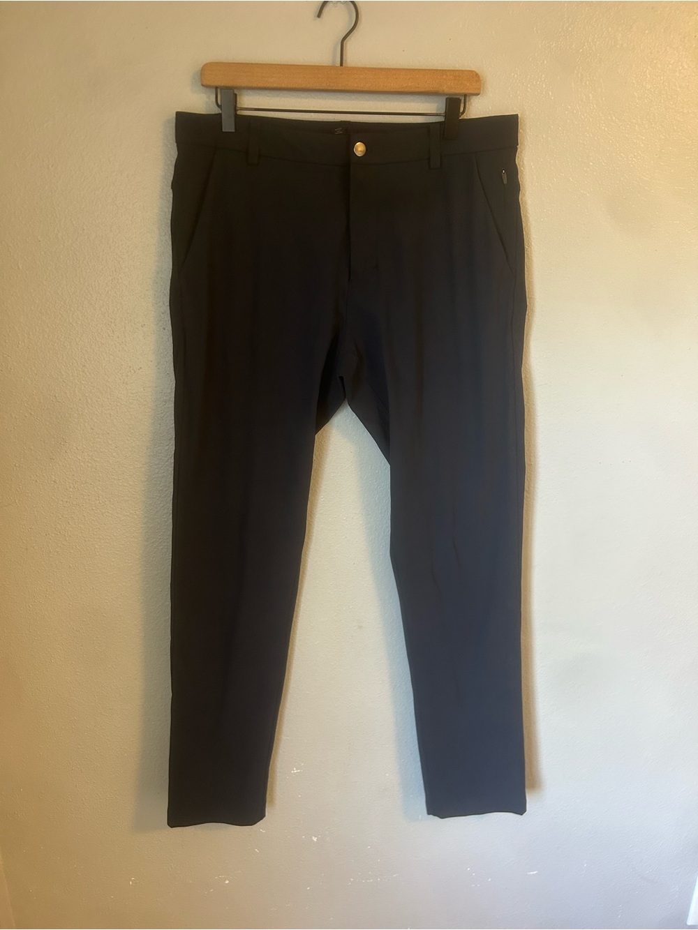 Men’s Lululemon commission pants navy blue